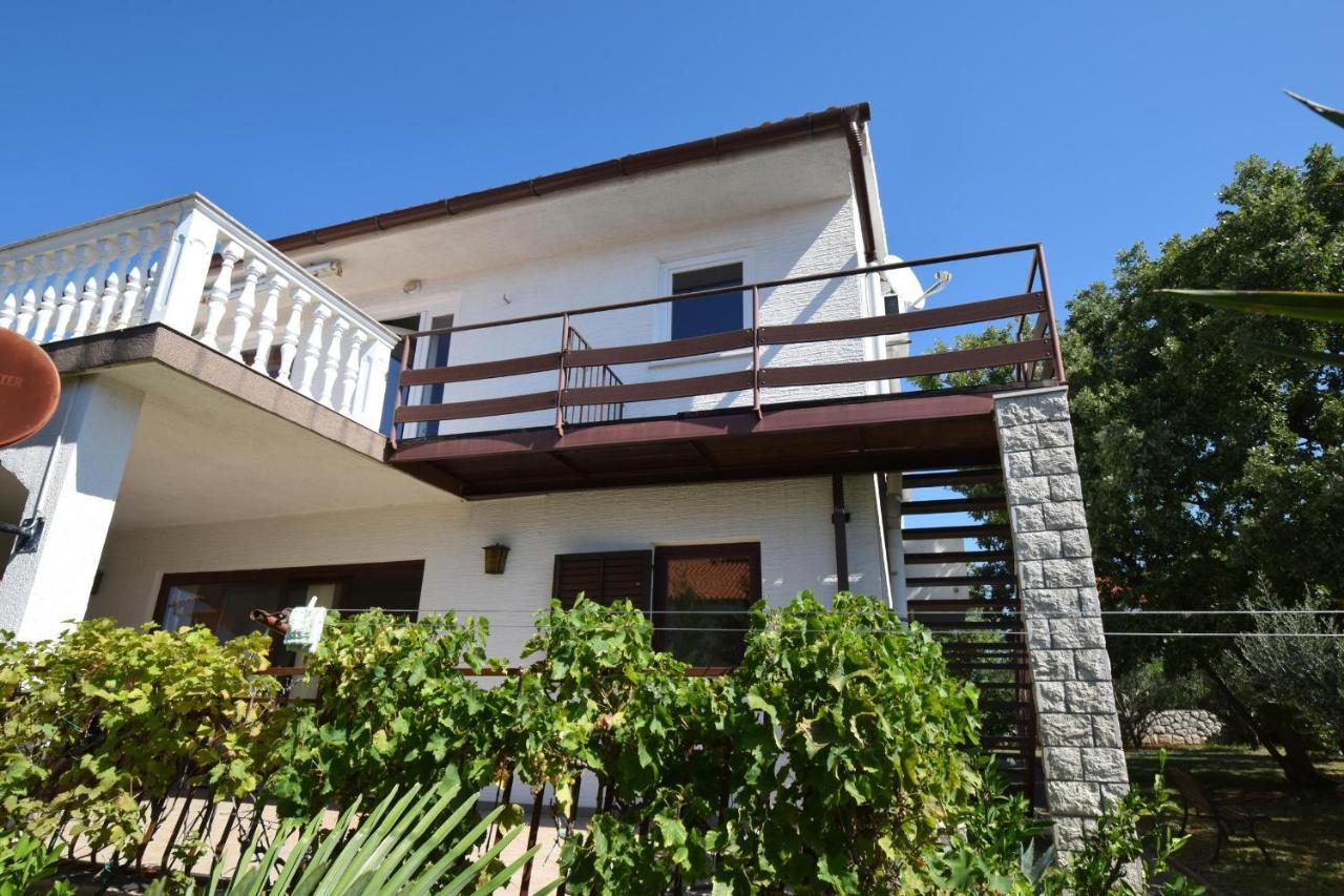 Apartments Adriana Omišalj Εξωτερικό φωτογραφία